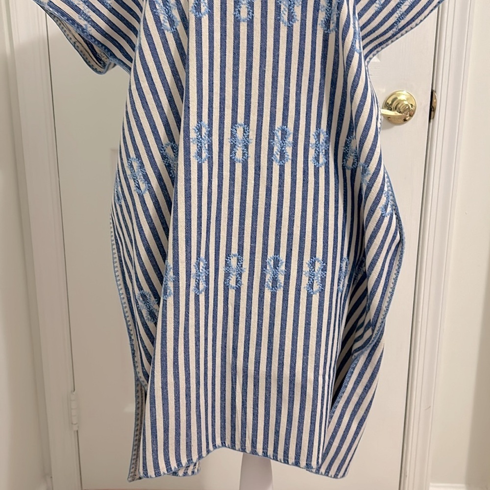 Tuckernuck Floral Embroidered Striped Sullivan Caftan Blue & White Size Medium - Picture 6 of 13